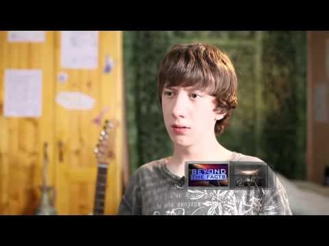 Vlastenecký mladík kašle na španělštinu