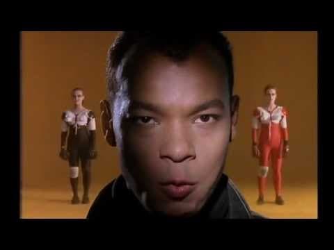Fine Young Cannibals - She Drives Me Crazy