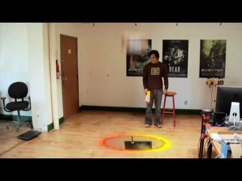 FreddieW: Portal Gun, Rocket Jump, Sám doma