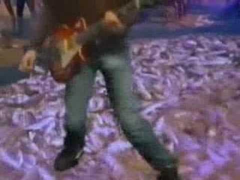 Faith No More – Everything’s Ruined