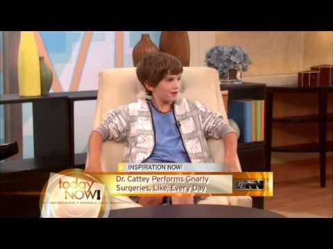 Chlapec přišel v boji se žralokem o nohu