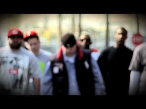 Vinnie Paz feat. Shara Worden - Keep Movin' On