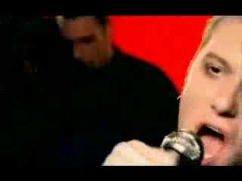 Chumbawamba - Tubthumping