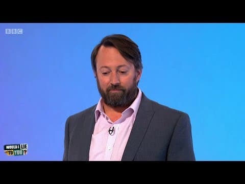 Zadržuje David Mitchell dech cestou do obchodu?