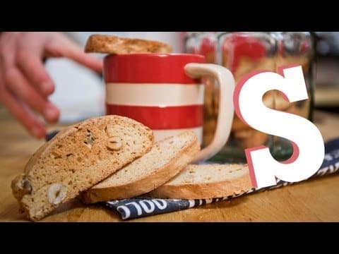 Pomerančové sušenky s lískovými oříšky