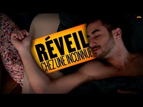 Probuzení v cizí posteli