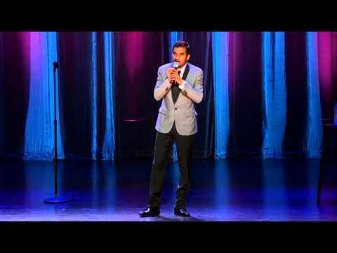 Aziz Ansari - Marnění času na internetu
