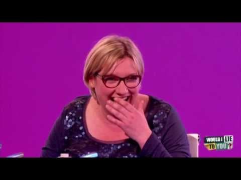 Je Keith spolužák Boba, učitel Davida, nebo Leeho vlastník jestřába?