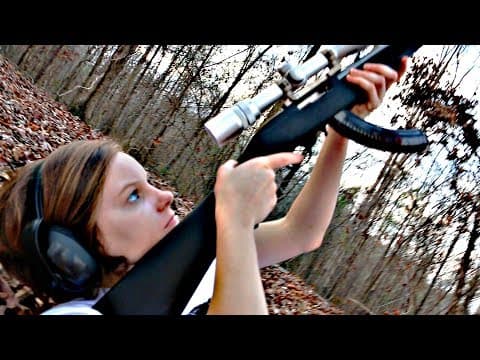 Hledání dronu a proč psi naklání hlavu