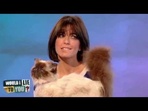 Claudia Winkleman a vycpaná kočka