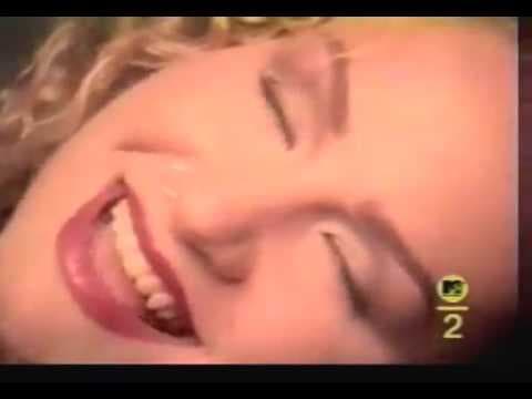 Joan Osborne – One of Us