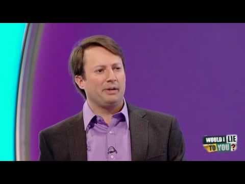 Zpěv Davida Mitchella a neodvysílané záběry