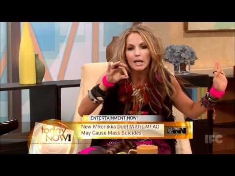 Popový objev K'Ronikka na prvním turné