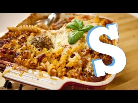 Zapečené těstoviny s masovými koulemi