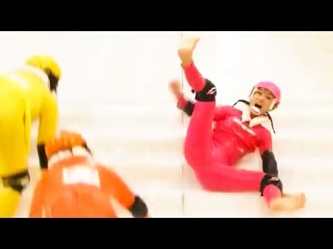 Kluzké schody (ženská verze)