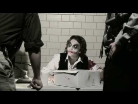 Dva policajti a klaun