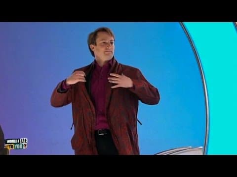 David Mitchell a jeho cestovní župan